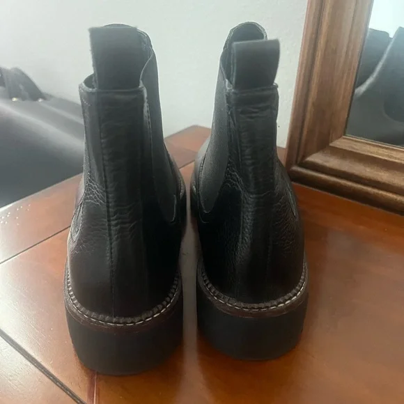 Caslon miller water resistant Chelsea boots - Picture 5 of 8